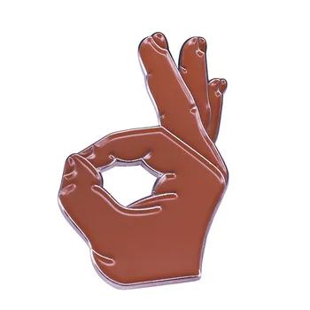 Игри Знак OK Circle Finger, эмалированная на жени, на жени с лацканом за дрехи, брошки на раница, иконата за портфейла, Бижута, Подаръци